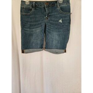 Apt. 9 Mid Rise Cuffed 10 Inch Bermuda Med  Blue Denim Jean Shorts Size 6 - NWT